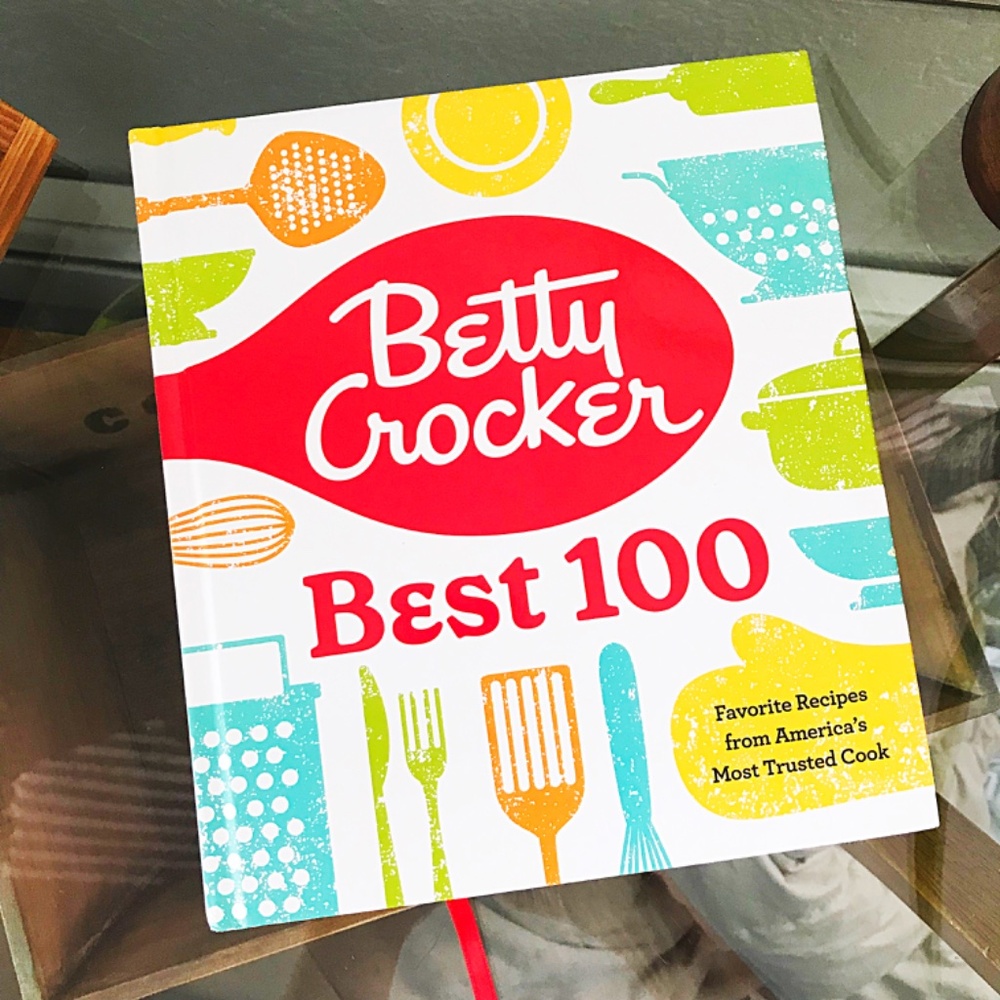 Betty Crocker Best 100 Favorite Recipes 2021 Hardcover Book
